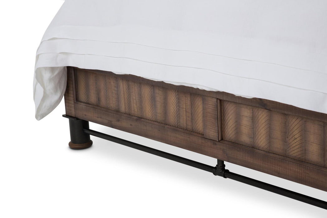 Crossings King Panel Bed  in Reclaimed Barn KI-CRSG014EK-217