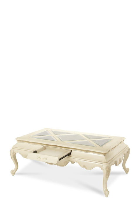 Lavelle Rectangular Cocktail Table in Blanc