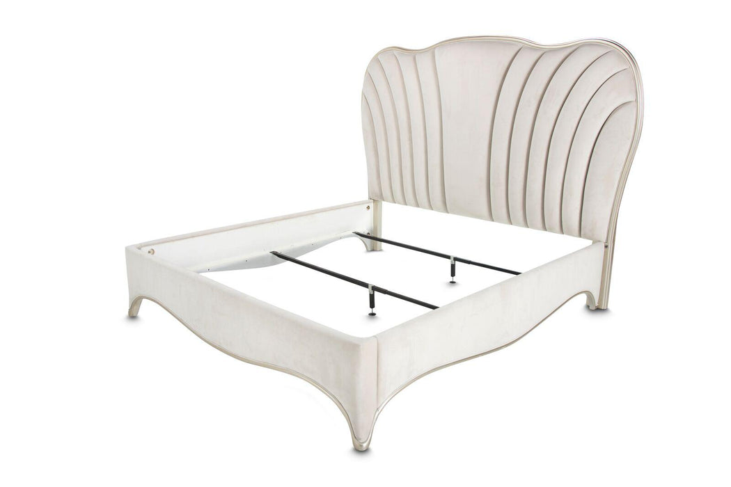 London Place King Upholstered Panel Bed in Creamy Pearl