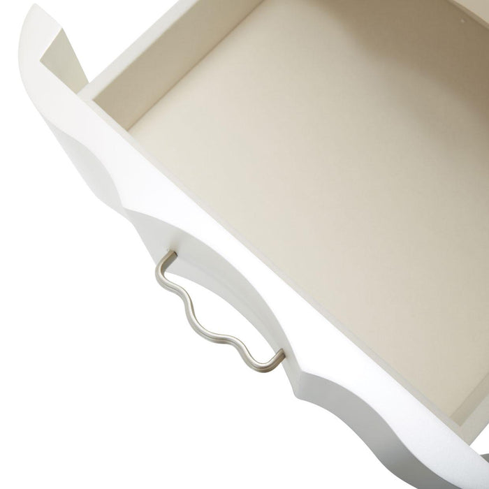 London Place Lingerie Chest in Creamy Pearl - Furniture Max (Falls Church,VA) *