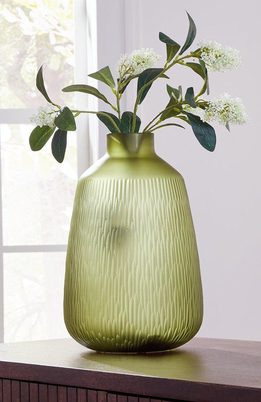 Scottyard Vase - Furniture Max (Falls Church,VA) *