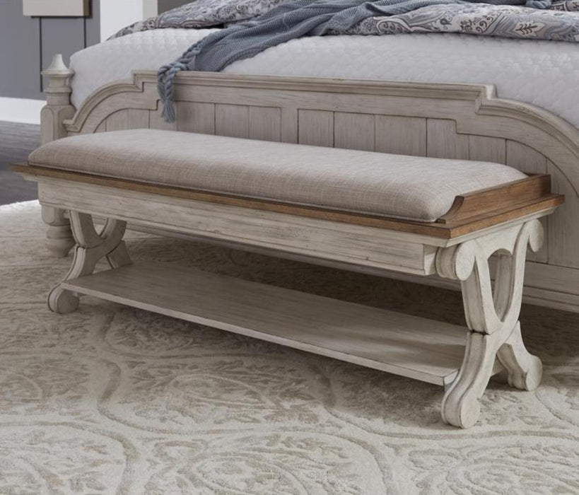 Liberty Furniture Farmhouse Reimagined Bed Bench in Antique White