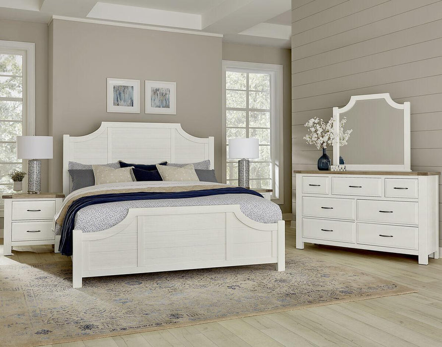 Vaughan-Bassett Maple Road Queen Scalloped Bed in Soft White