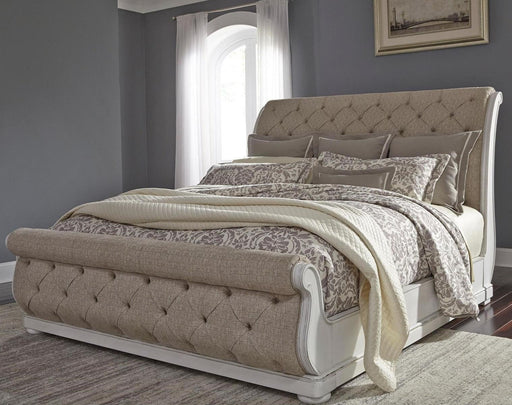 Liberty Furniture Abbey Park Upholstered Queen Sleigh Bed in Antique White image